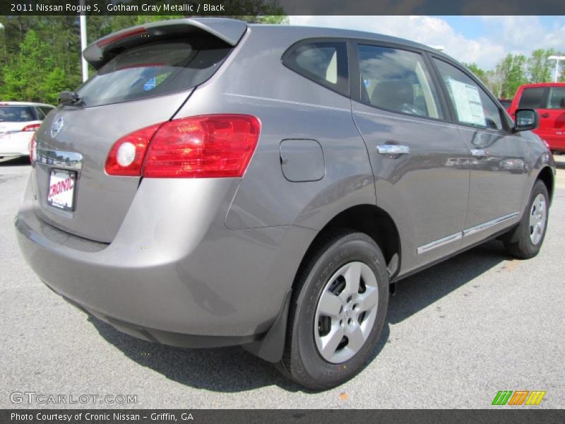 Gotham Gray Metallic / Black 2011 Nissan Rogue S