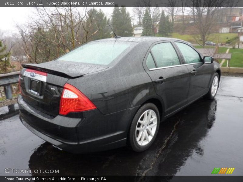 Tuxedo Black Metallic / Charcoal Black 2011 Ford Fusion SEL