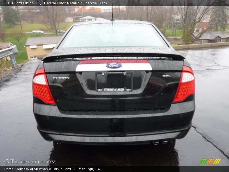 Tuxedo Black Metallic / Charcoal Black 2011 Ford Fusion SEL