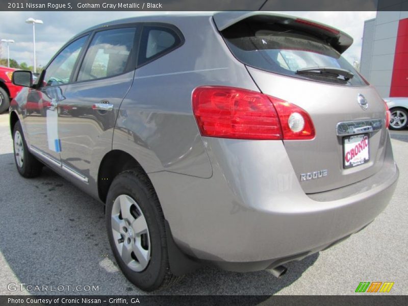 Gotham Gray Metallic / Black 2011 Nissan Rogue S