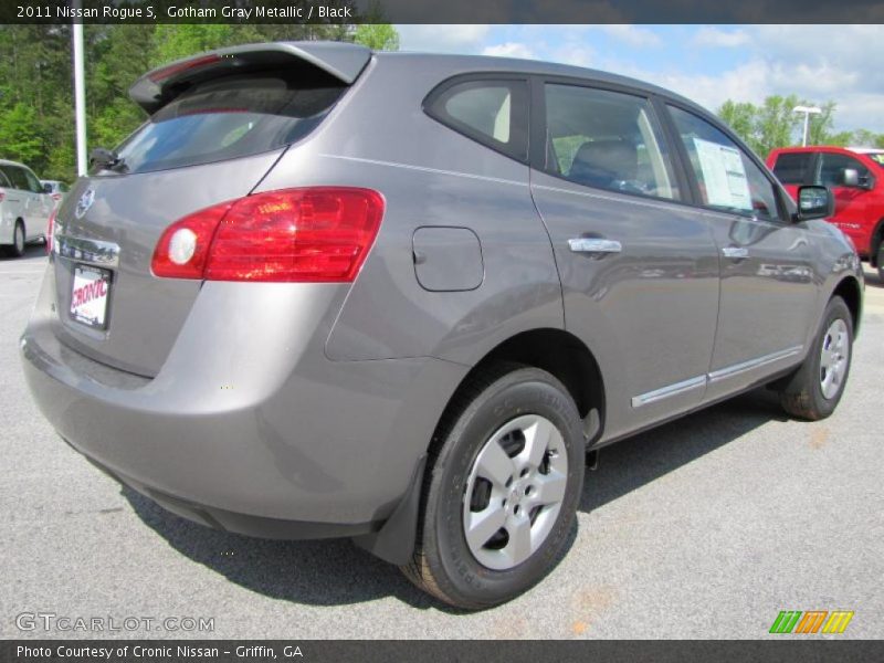 Gotham Gray Metallic / Black 2011 Nissan Rogue S