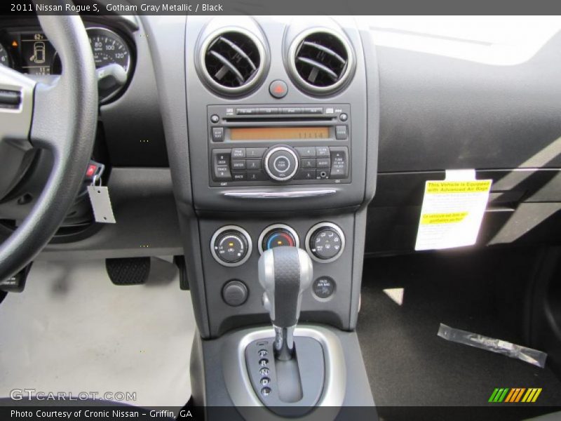 Gotham Gray Metallic / Black 2011 Nissan Rogue S