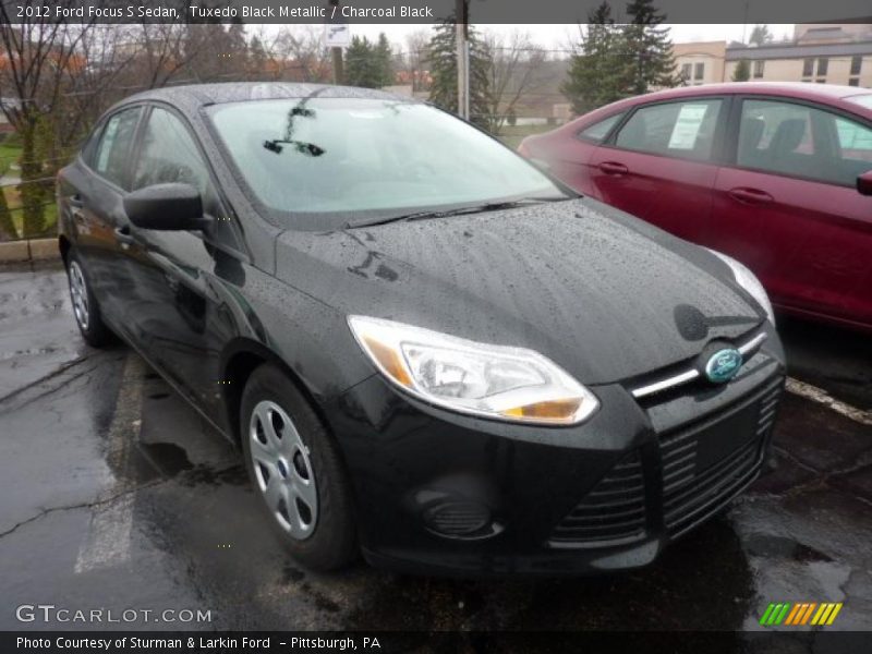 Front 3/4 View of 2012 Focus S Sedan