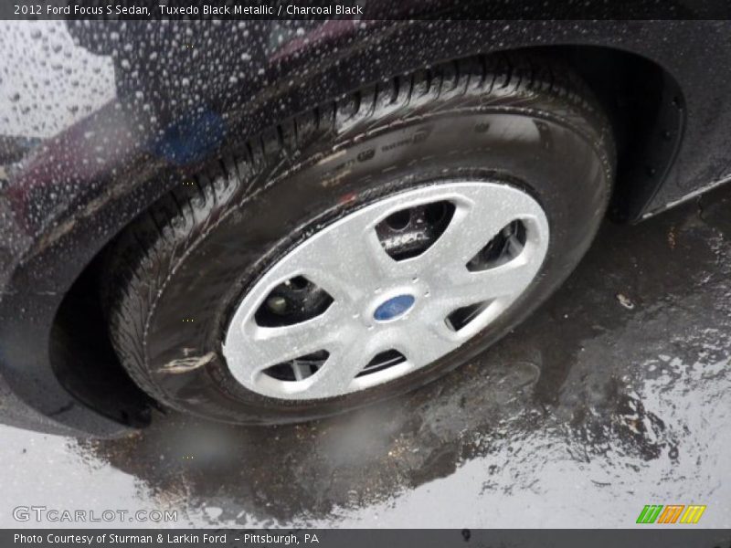 Tuxedo Black Metallic / Charcoal Black 2012 Ford Focus S Sedan