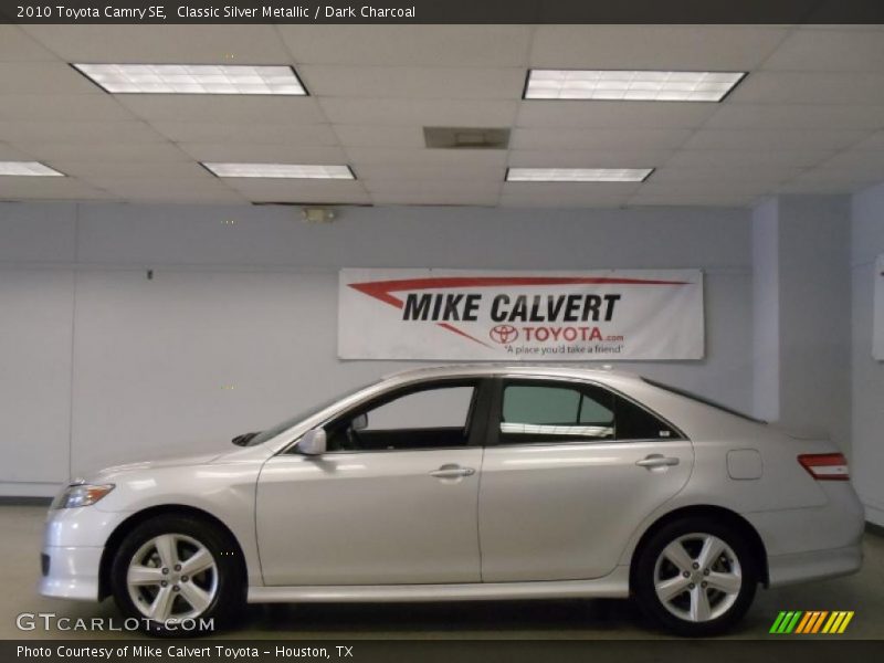 Classic Silver Metallic / Dark Charcoal 2010 Toyota Camry SE