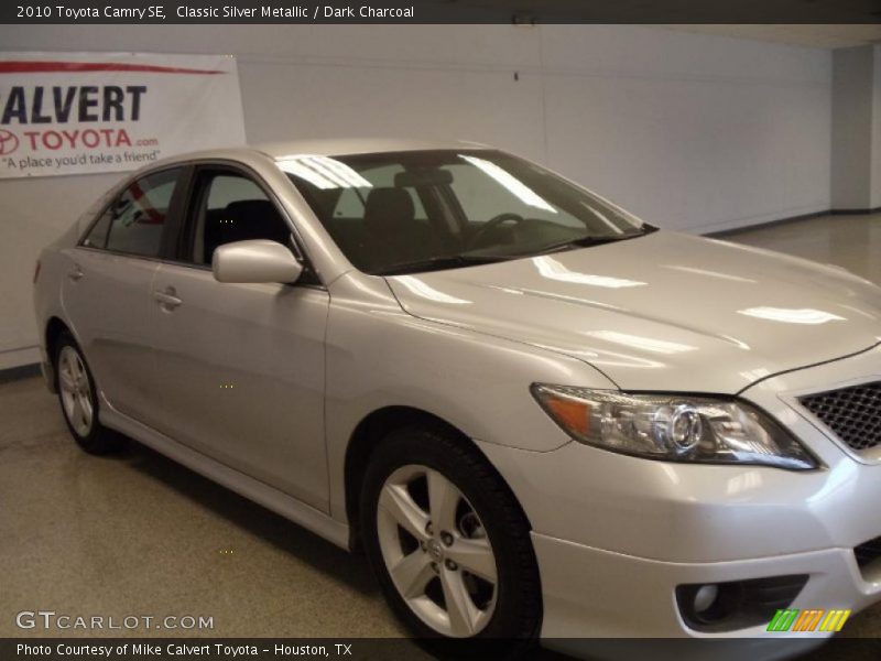 Classic Silver Metallic / Dark Charcoal 2010 Toyota Camry SE