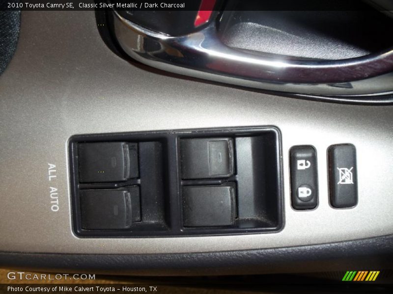 Classic Silver Metallic / Dark Charcoal 2010 Toyota Camry SE