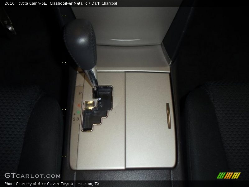 Classic Silver Metallic / Dark Charcoal 2010 Toyota Camry SE