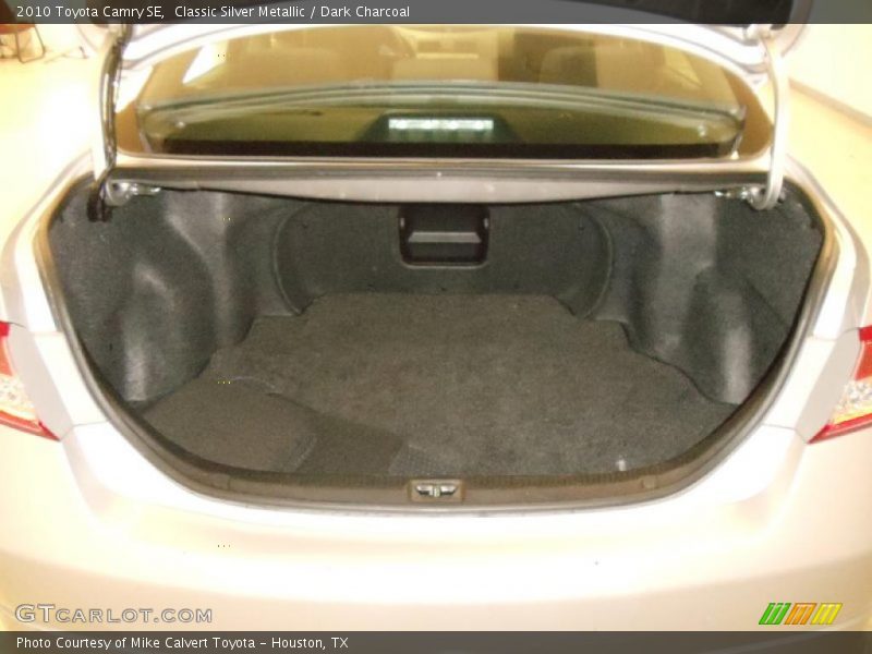 Classic Silver Metallic / Dark Charcoal 2010 Toyota Camry SE