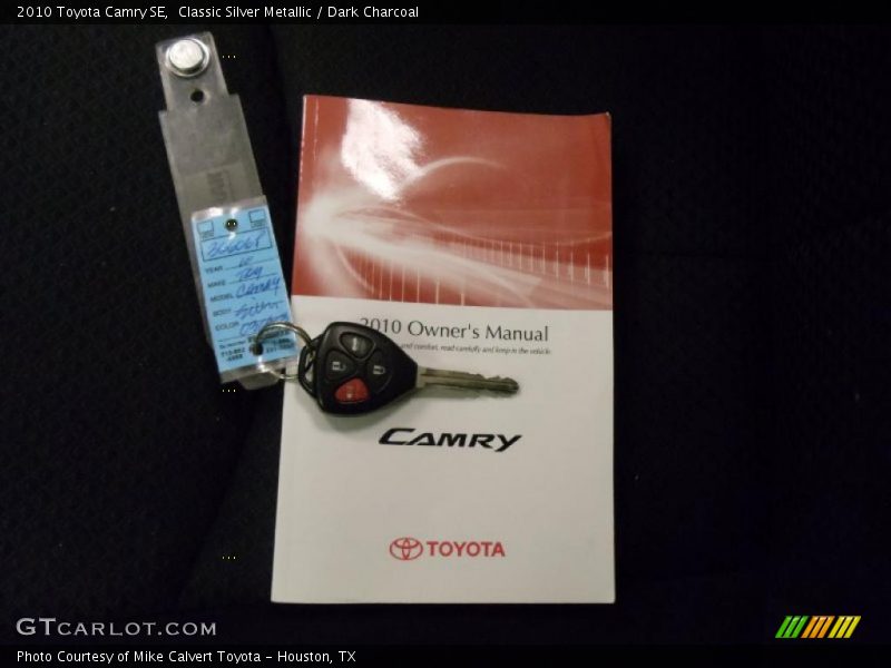 Classic Silver Metallic / Dark Charcoal 2010 Toyota Camry SE
