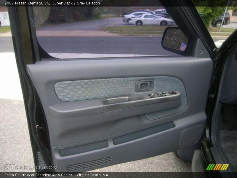 Super Black / Gray Celadon 2002 Nissan Xterra SE V6