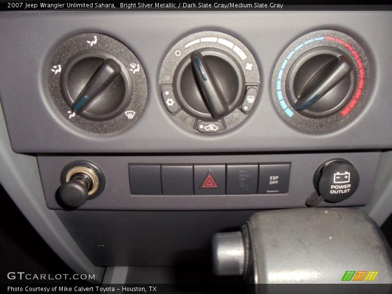 Bright Silver Metallic / Dark Slate Gray/Medium Slate Gray 2007 Jeep Wrangler Unlimited Sahara