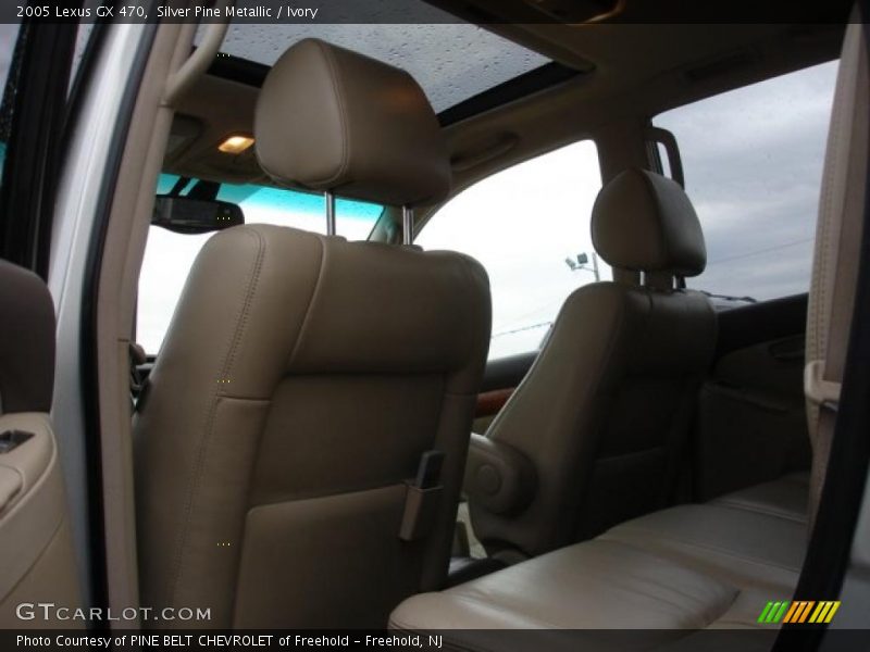 Silver Pine Metallic / Ivory 2005 Lexus GX 470