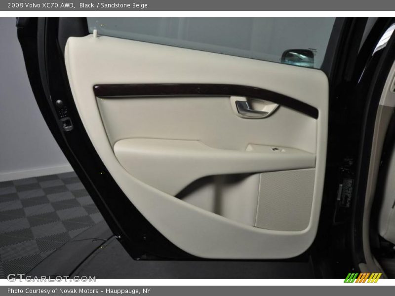 Black / Sandstone Beige 2008 Volvo XC70 AWD