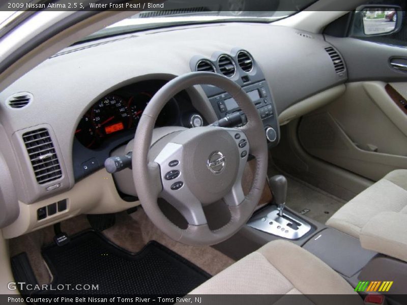 Winter Frost Pearl / Blond 2009 Nissan Altima 2.5 S