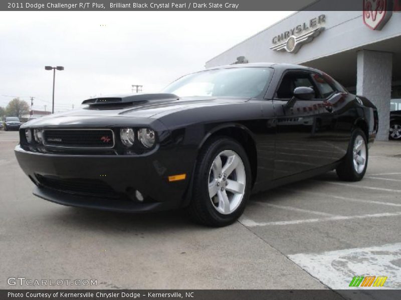 Front 3/4 View of 2011 Challenger R/T Plus