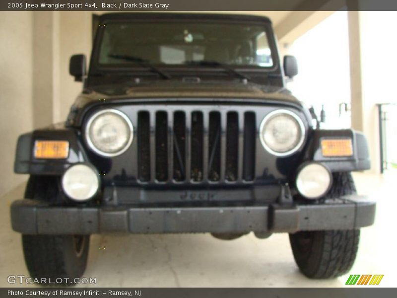 Black / Dark Slate Gray 2005 Jeep Wrangler Sport 4x4