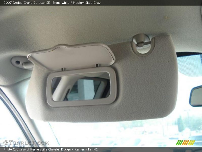 Stone White / Medium Slate Gray 2007 Dodge Grand Caravan SE