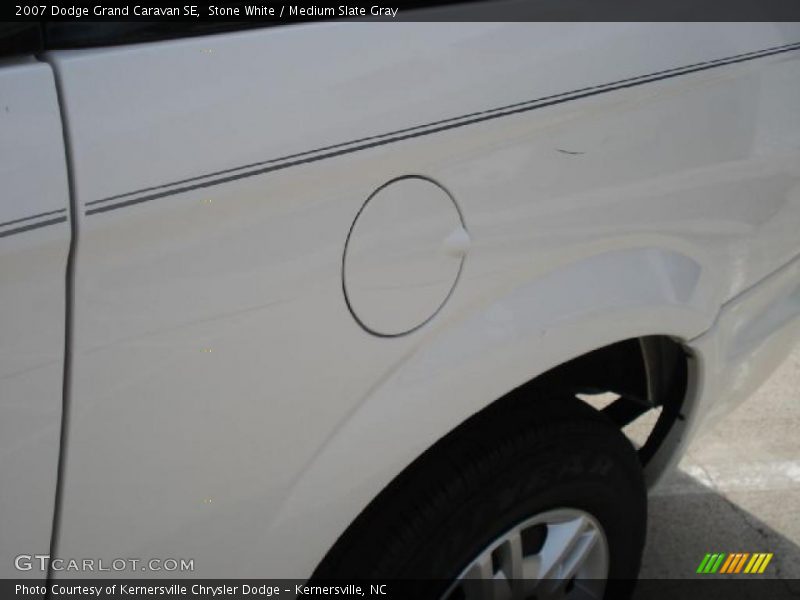 Stone White / Medium Slate Gray 2007 Dodge Grand Caravan SE