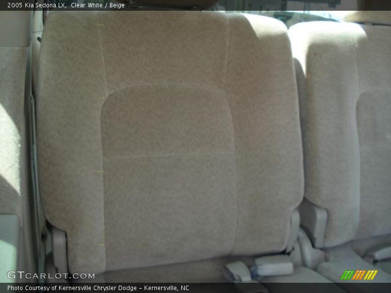 Clear White / Beige 2005 Kia Sedona LX