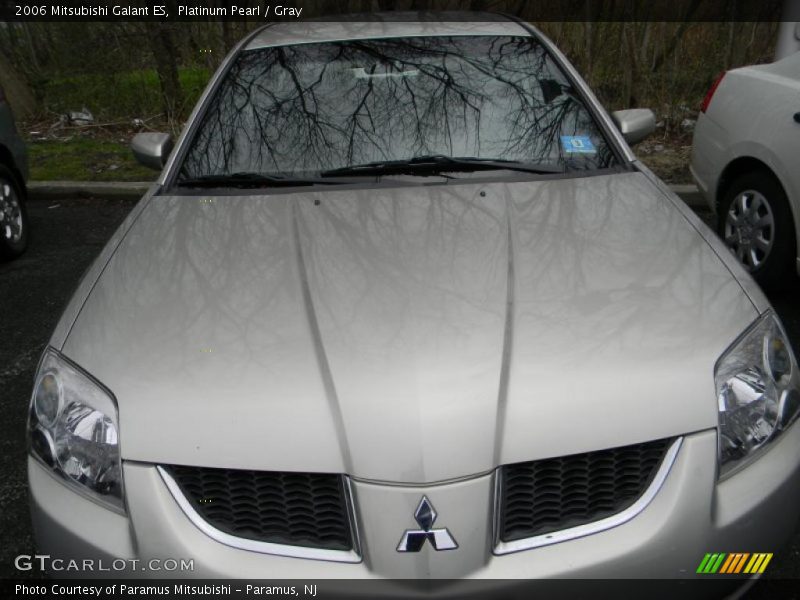 Platinum Pearl / Gray 2006 Mitsubishi Galant ES