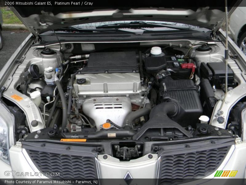 Platinum Pearl / Gray 2006 Mitsubishi Galant ES