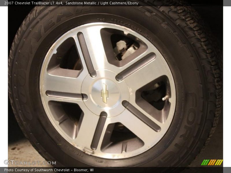 Sandstone Metallic / Light Cashmere/Ebony 2007 Chevrolet TrailBlazer LT 4x4