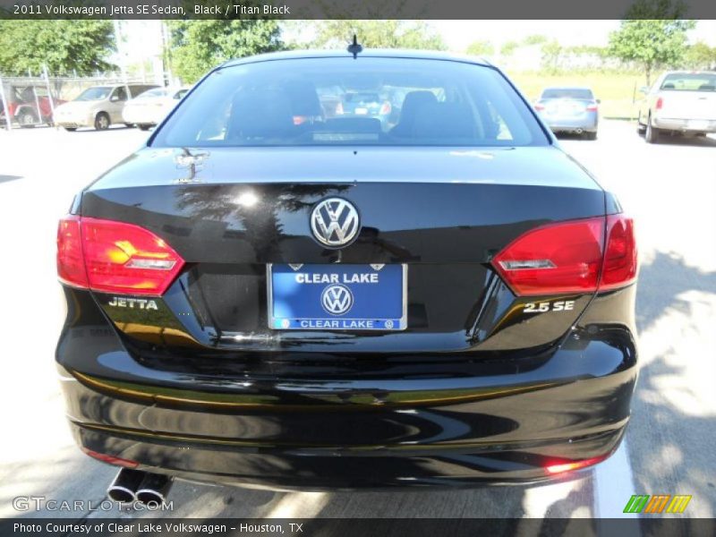 Black / Titan Black 2011 Volkswagen Jetta SE Sedan