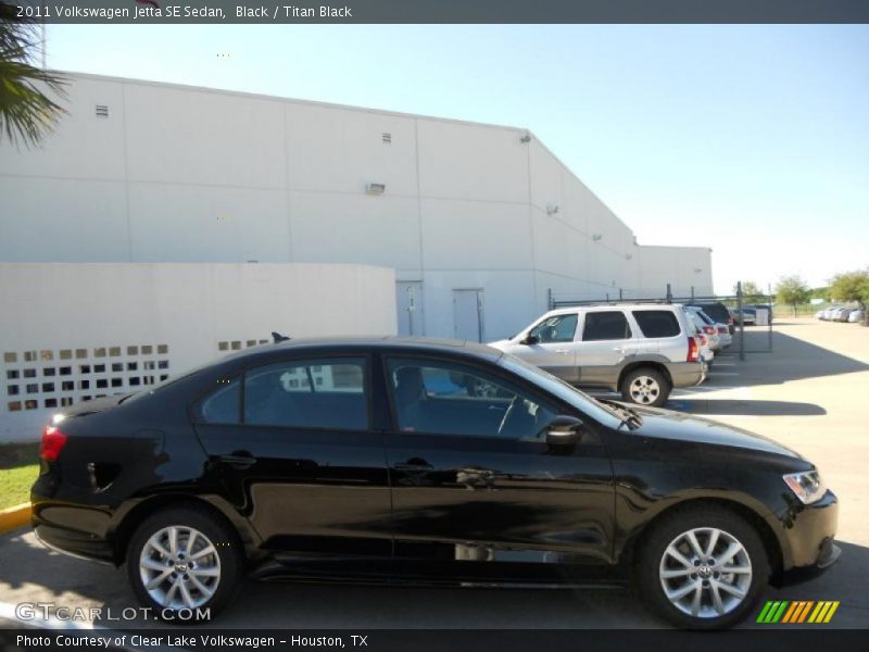 Black / Titan Black 2011 Volkswagen Jetta SE Sedan
