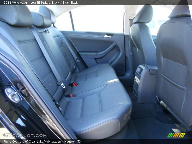 Black / Titan Black 2011 Volkswagen Jetta SE Sedan