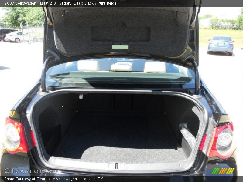 Deep Black / Pure Beige 2007 Volkswagen Passat 2.0T Sedan