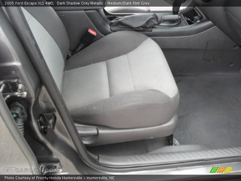 Dark Shadow Grey Metallic / Medium/Dark Flint Grey 2005 Ford Escape XLS 4WD