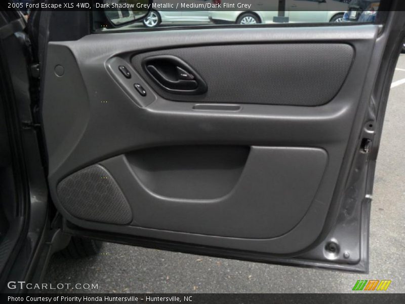 Dark Shadow Grey Metallic / Medium/Dark Flint Grey 2005 Ford Escape XLS 4WD