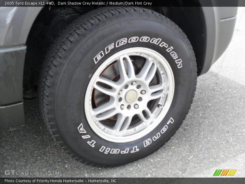 Dark Shadow Grey Metallic / Medium/Dark Flint Grey 2005 Ford Escape XLS 4WD
