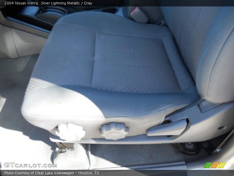 Silver Lightning Metallic / Gray 2004 Nissan Xterra