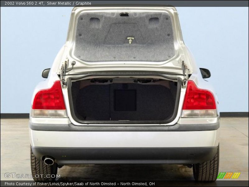  2002 S60 2.4T Trunk