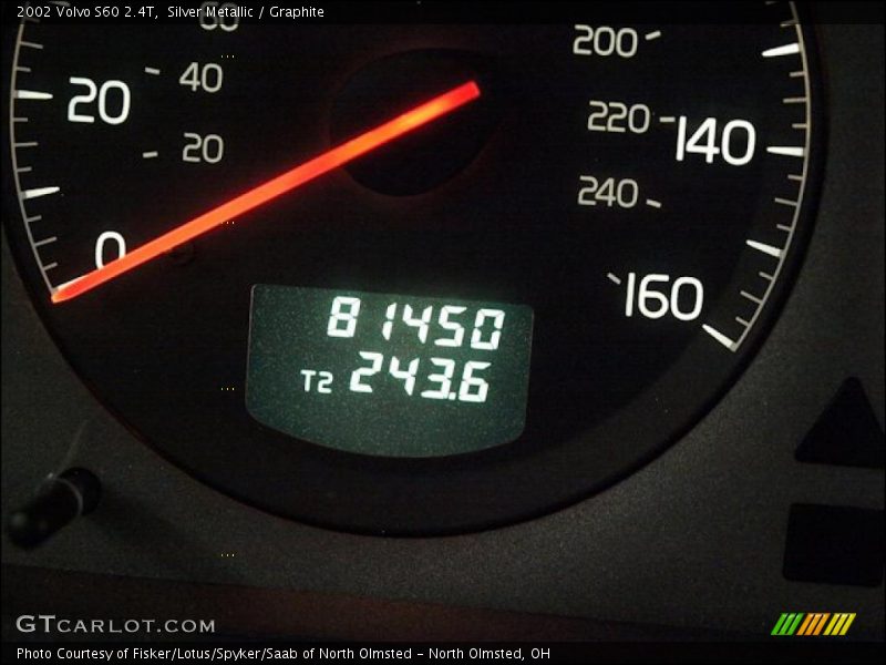 Silver Metallic / Graphite 2002 Volvo S60 2.4T