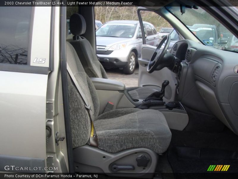 Light Pewter Metallic / Medium Pewter 2003 Chevrolet TrailBlazer LS 4x4