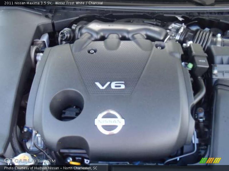 Winter Frost White / Charcoal 2011 Nissan Maxima 3.5 SV