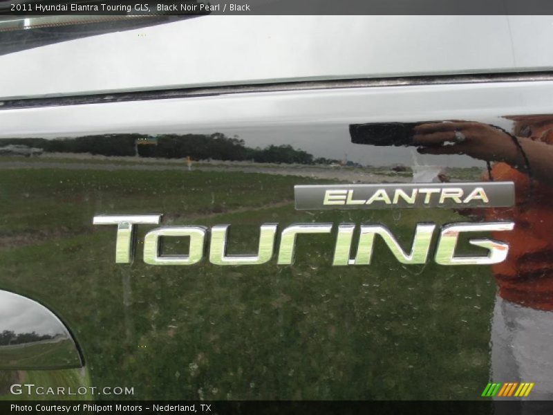  2011 Elantra Touring GLS Logo