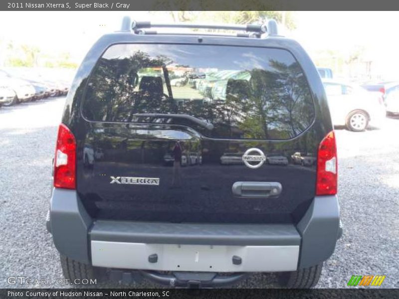 Super Black / Gray 2011 Nissan Xterra S