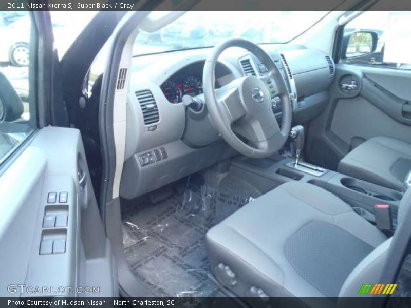 Super Black / Gray 2011 Nissan Xterra S