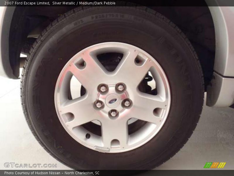  2007 Escape Limited Wheel