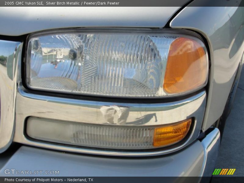 Silver Birch Metallic / Pewter/Dark Pewter 2005 GMC Yukon SLE