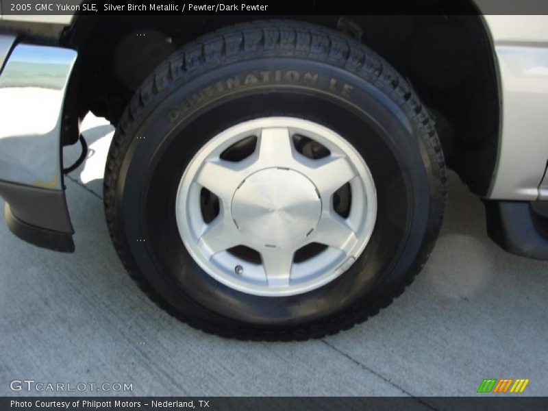 Silver Birch Metallic / Pewter/Dark Pewter 2005 GMC Yukon SLE