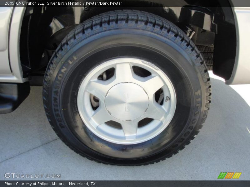 Silver Birch Metallic / Pewter/Dark Pewter 2005 GMC Yukon SLE