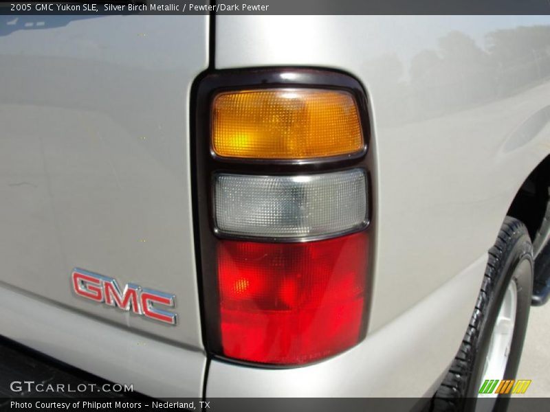 Silver Birch Metallic / Pewter/Dark Pewter 2005 GMC Yukon SLE
