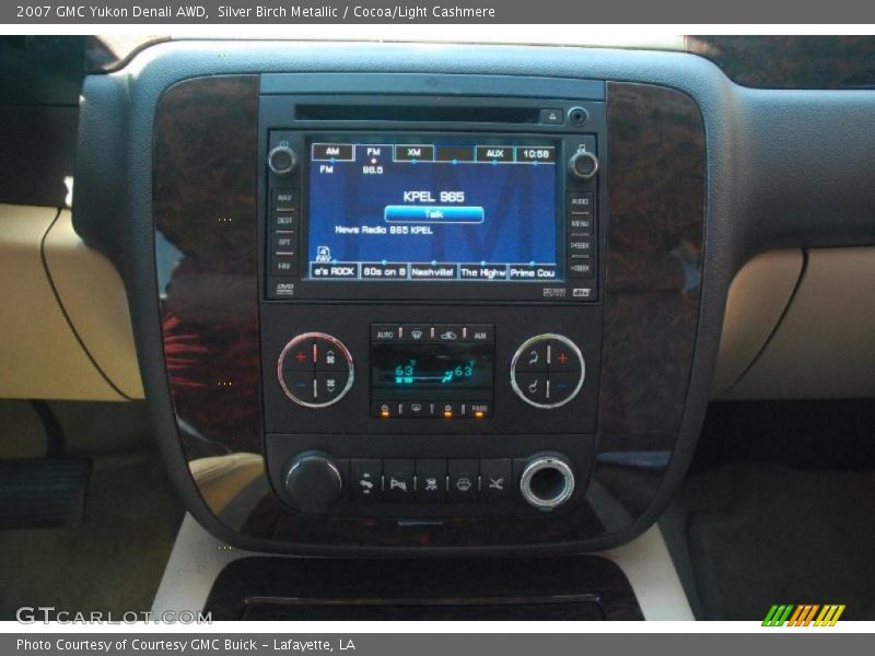 Silver Birch Metallic / Cocoa/Light Cashmere 2007 GMC Yukon Denali AWD