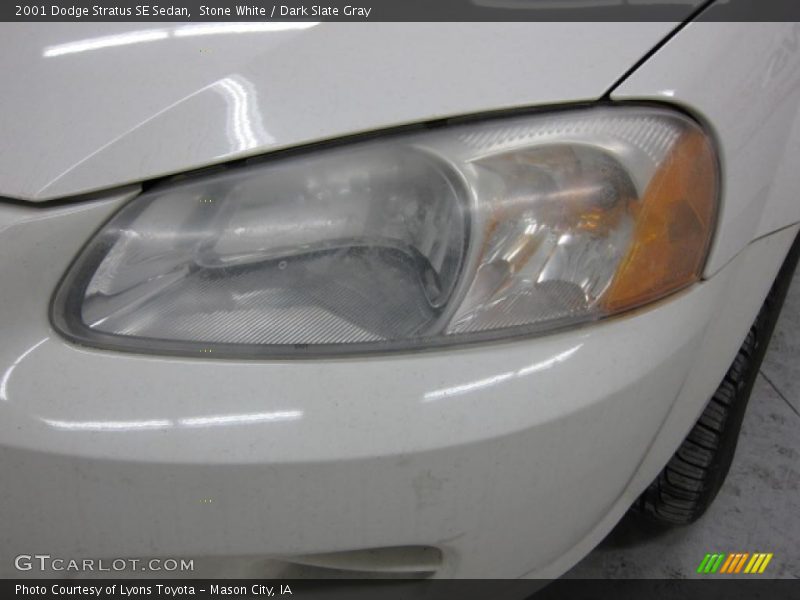 Stone White / Dark Slate Gray 2001 Dodge Stratus SE Sedan