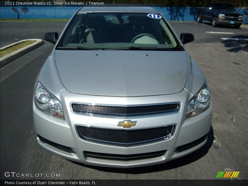 Silver Ice Metallic / Titanium 2011 Chevrolet Malibu LS